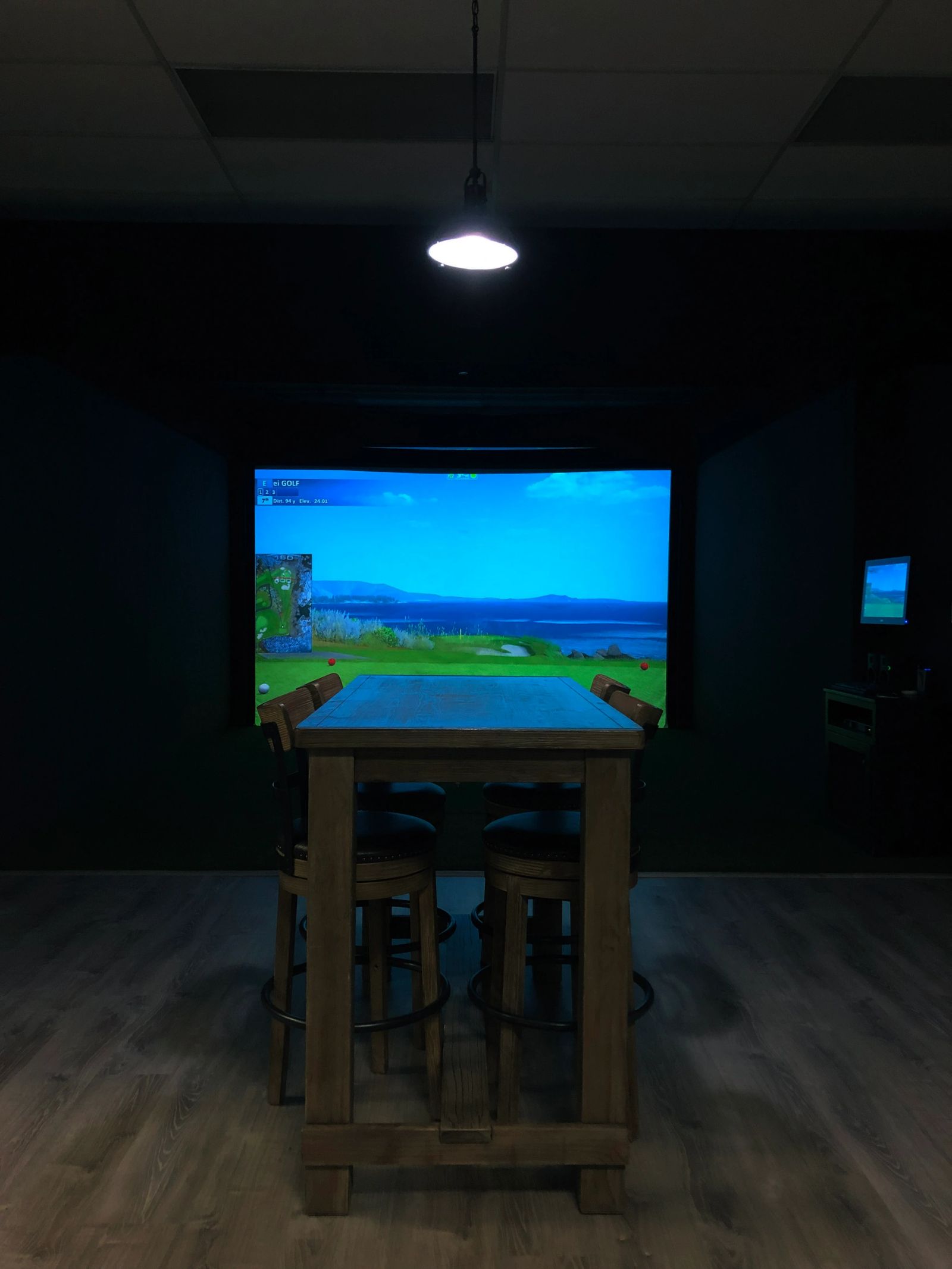 Bay with bar table